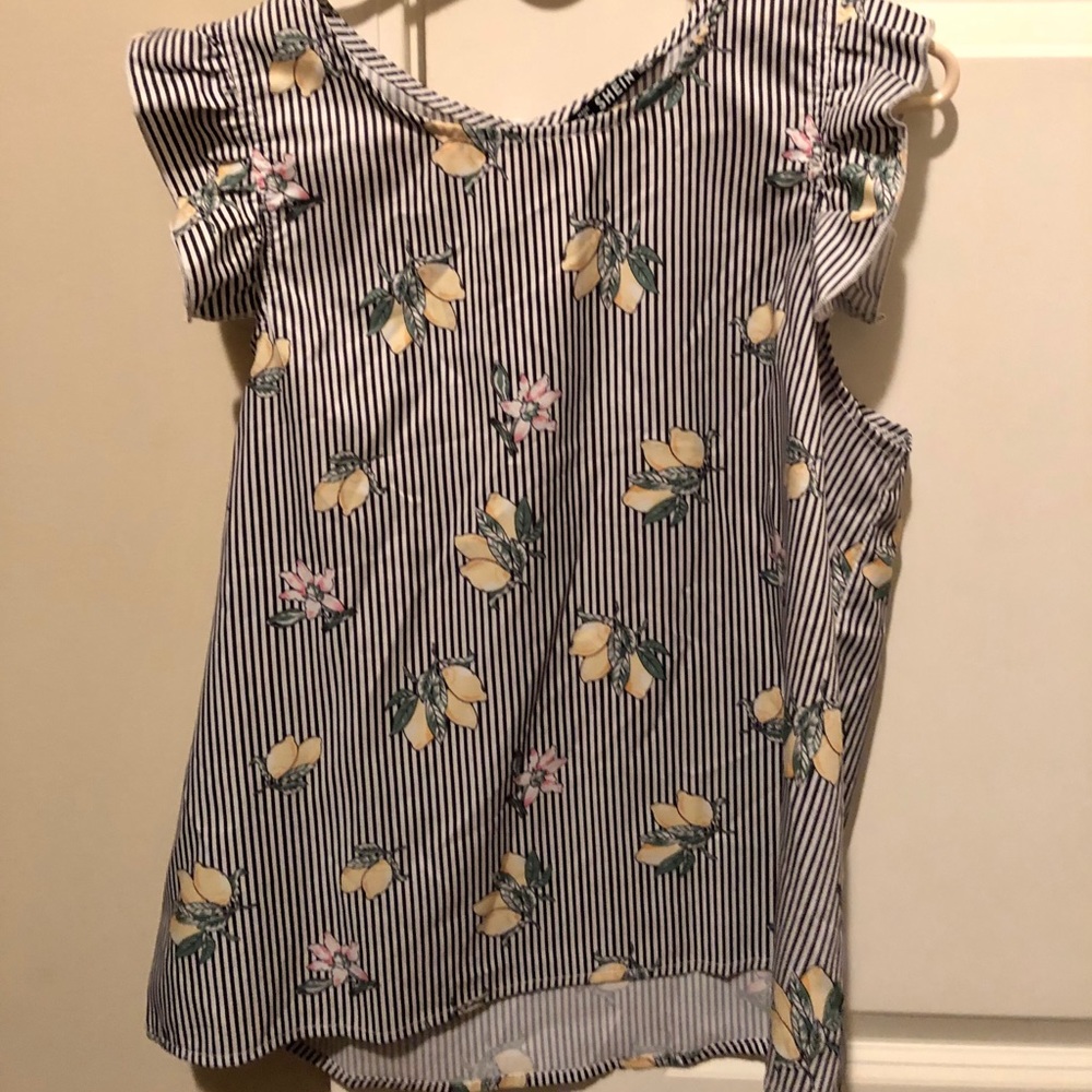 Ruffle sleeveless blouse Shein xs with lemons